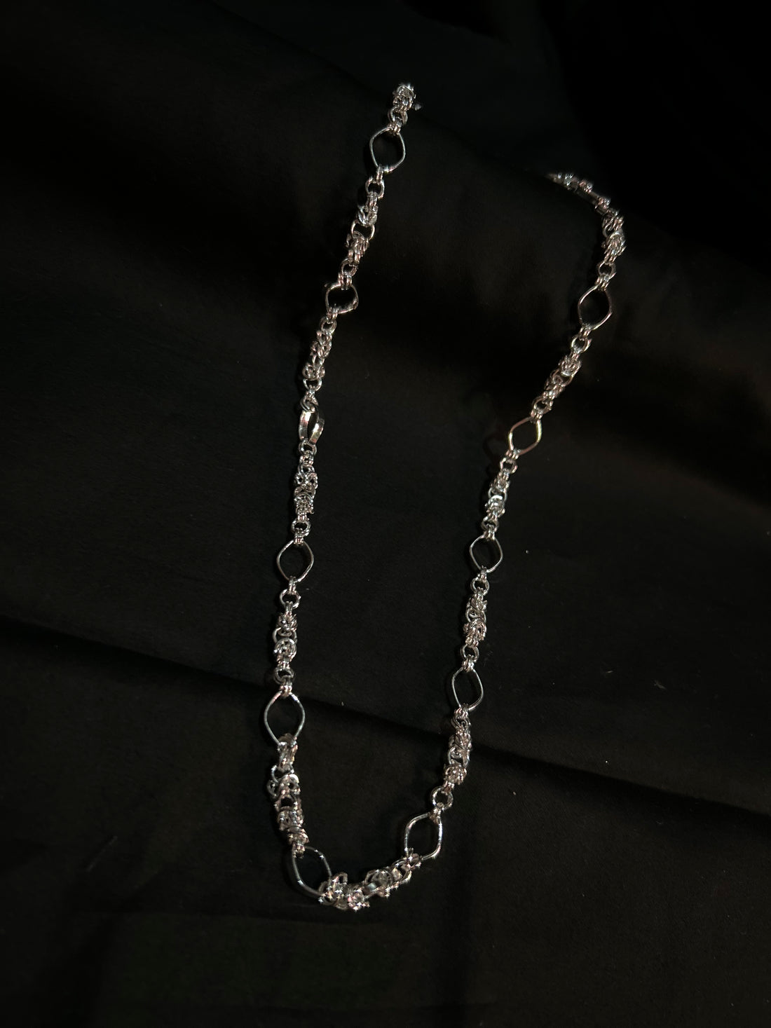 Fancy Roman Hollow Chain