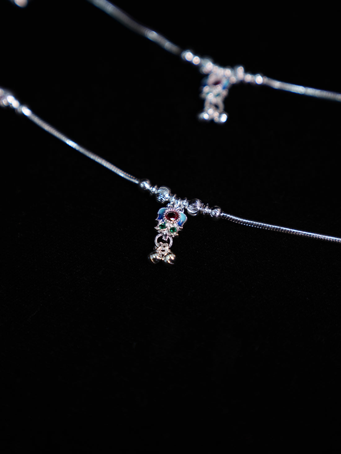 Rounded Hanging Casting Anklet