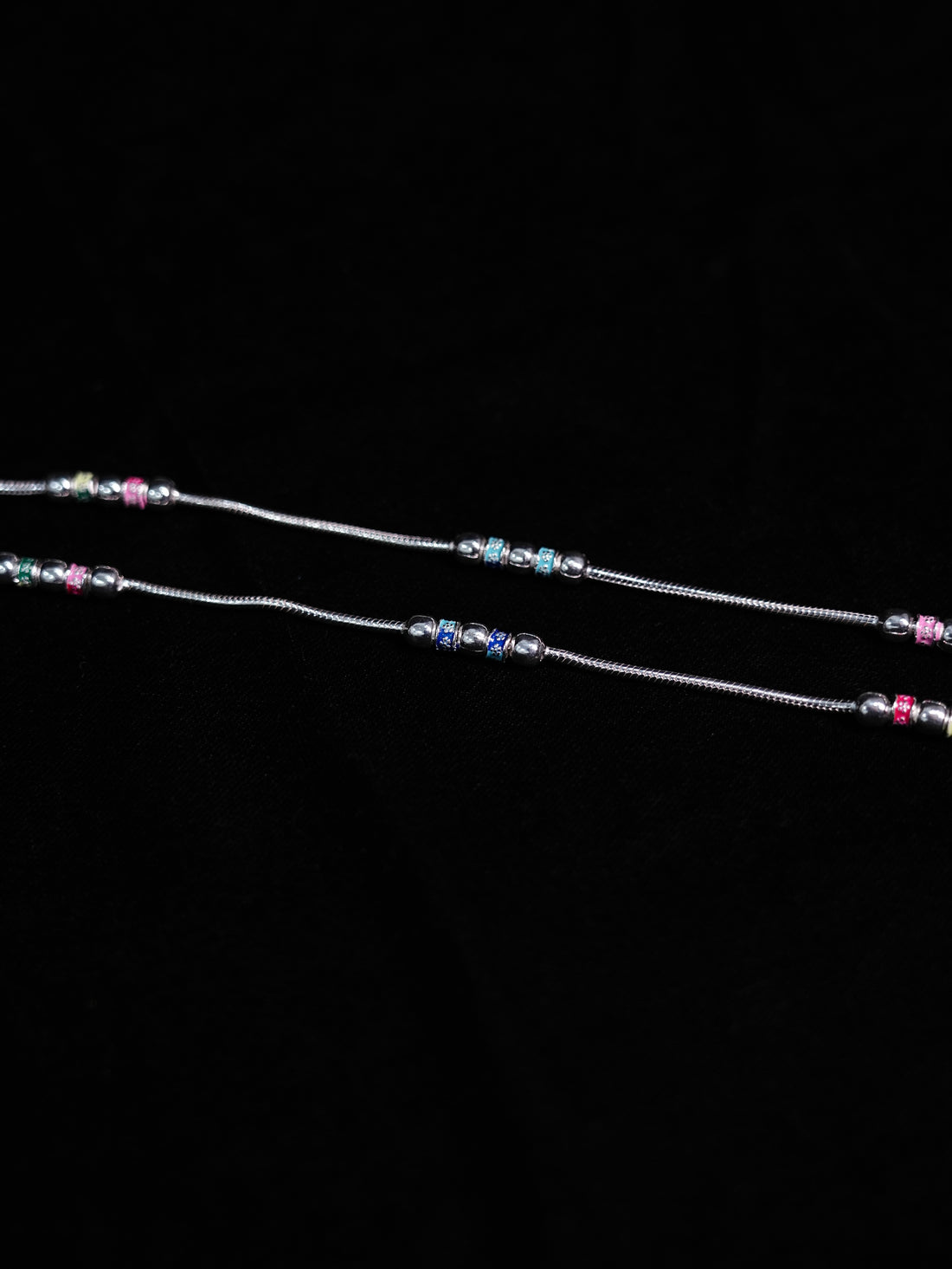 Fashionable Womens Fitting Anklet
