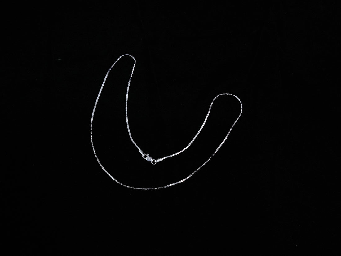 Sleek Fancy Chain Necklace