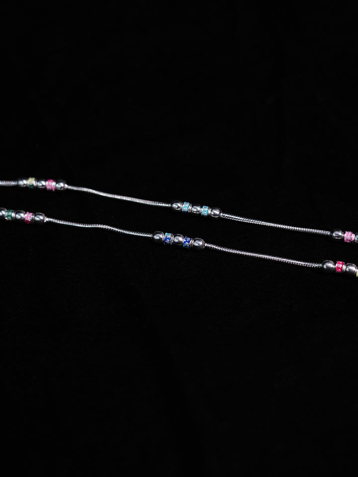Fashionable Womens Fitting Anklet